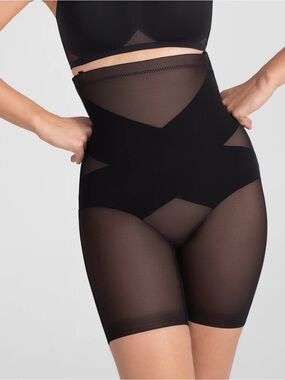 NWT, Never Opened, Honeylove Powershorts Size Medium.